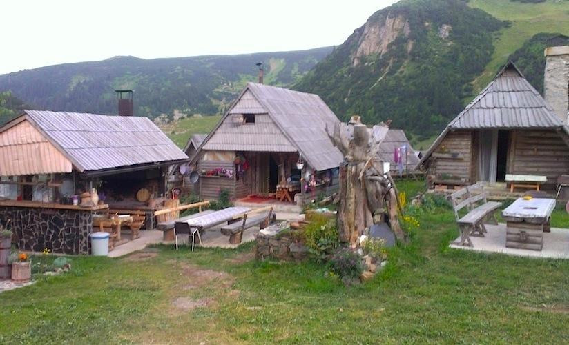 Prokosko Lake景点图片