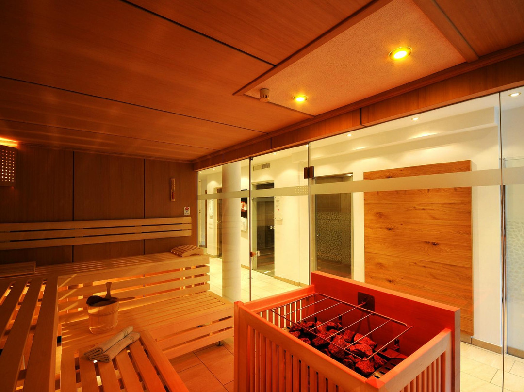 Juns酒店住宿-Hotel zum gruenen Tor