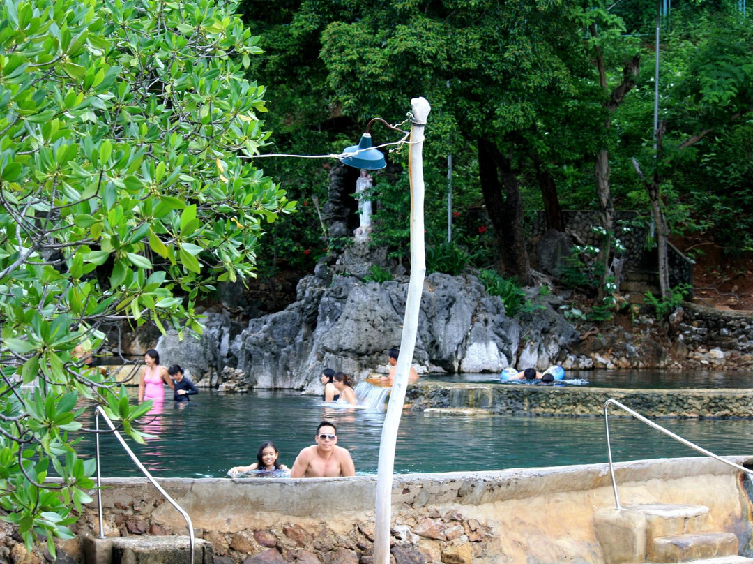 玛葵尼温泉-科隆必去景点
