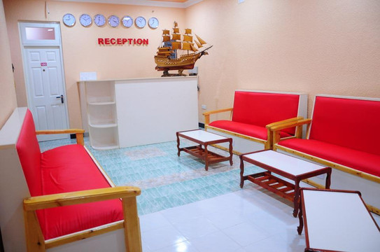 湖卢勒酒店住宿-New Point Inn