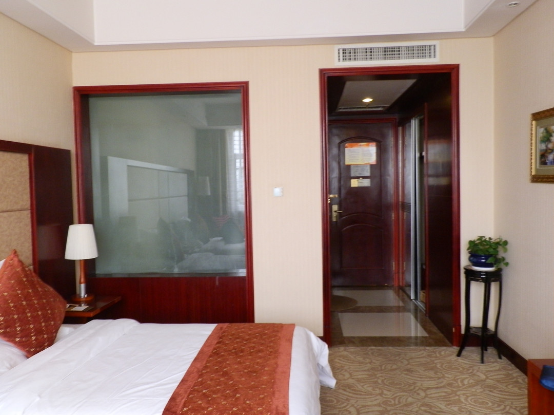 瑞龙国际大酒店主图