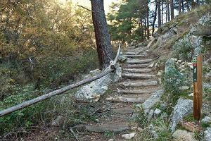 Santa Maria de la Alameda旅游攻略图片