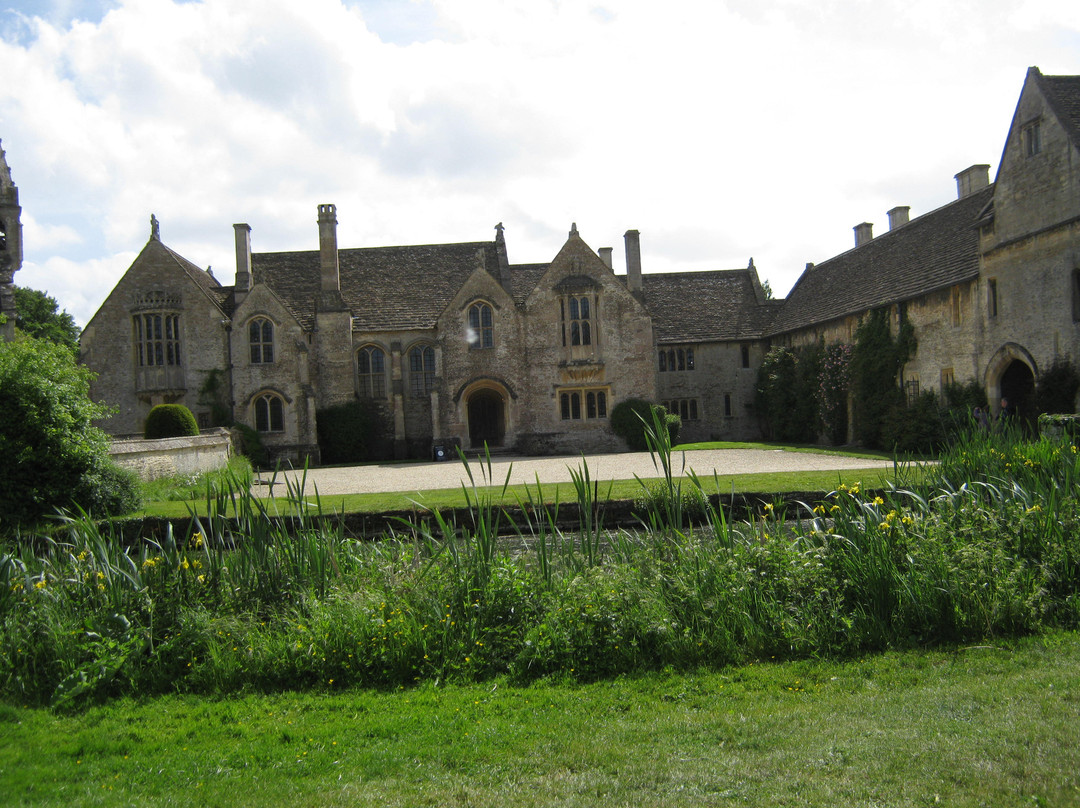 Great Chalfield Manor景点图片