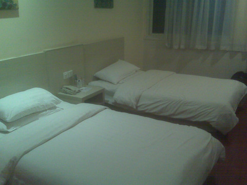 汉庭济南大观园万达酒店主图