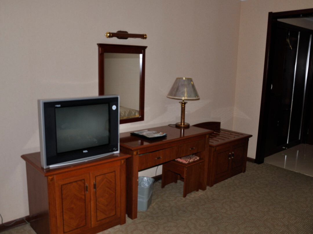 西苑温泉度假村主图