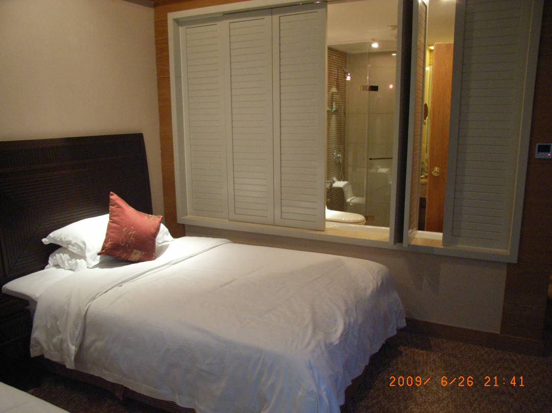 艾林大千国际酒店主图