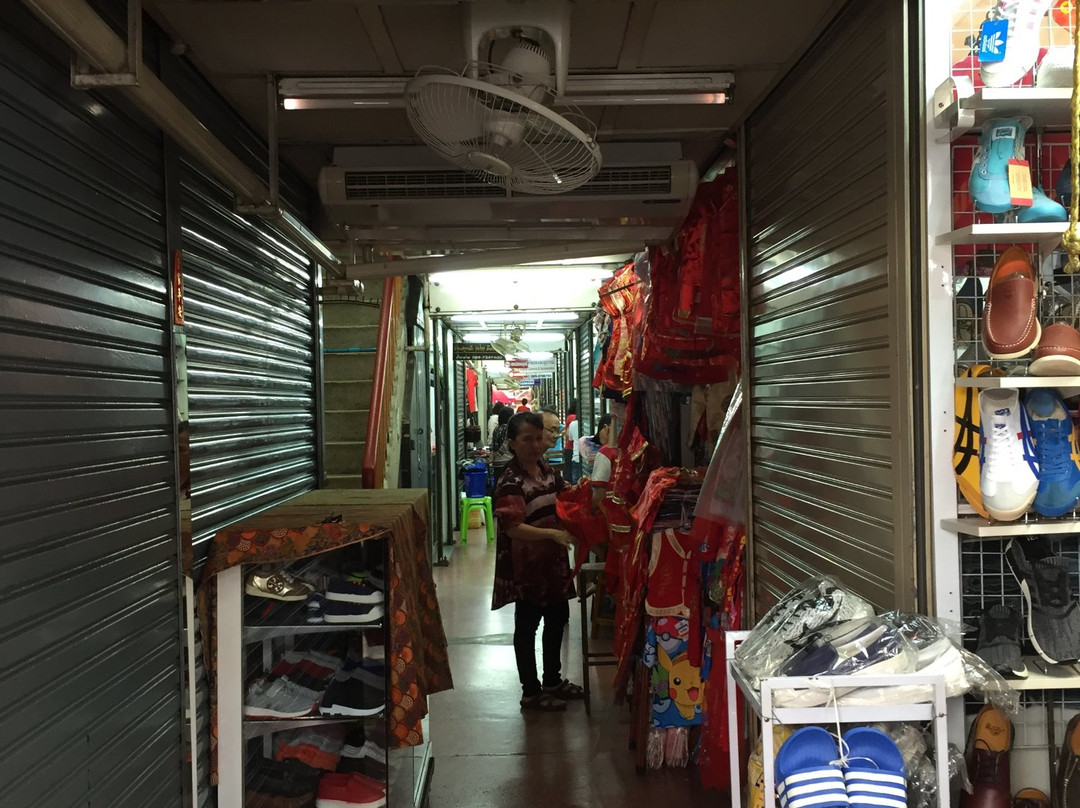 Santisuk Market景点图片