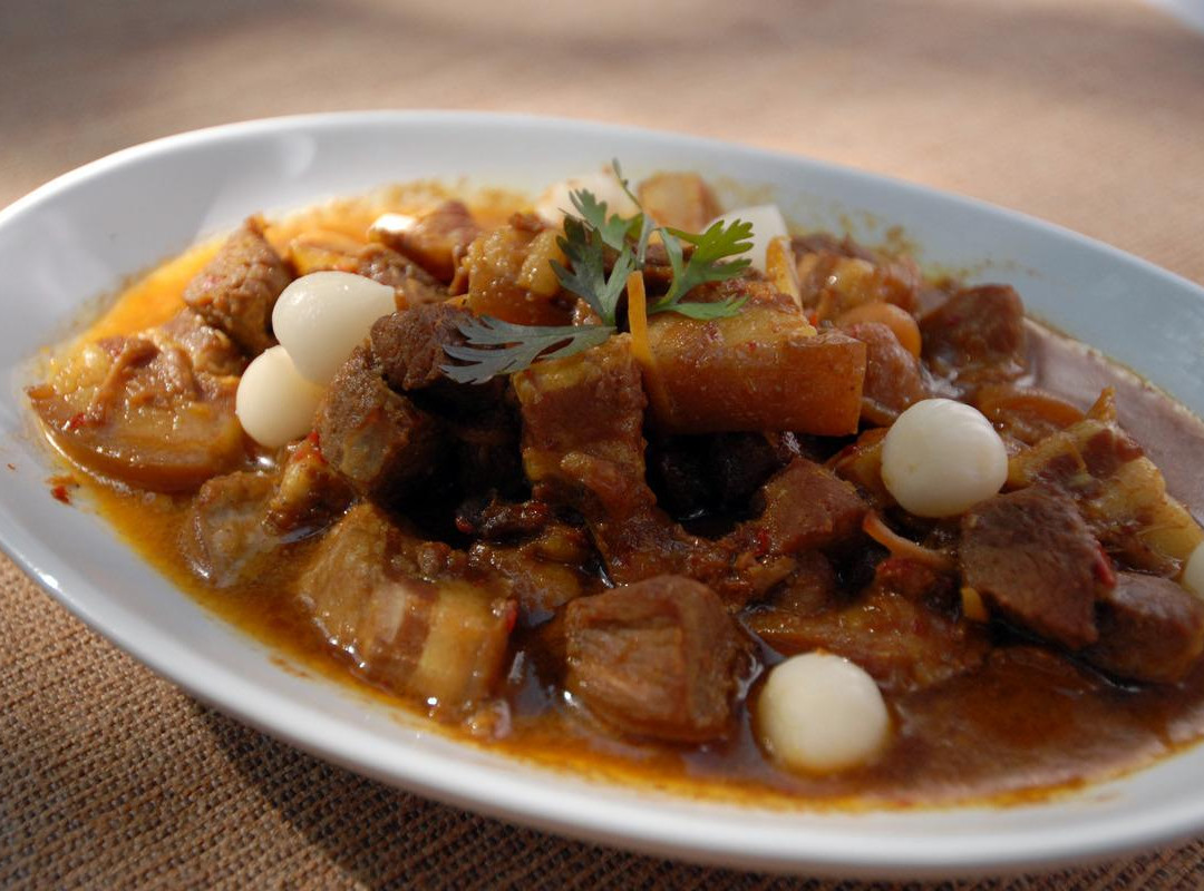 Si Kham餐馆和美食-Krua Tum Nuk Restaurant