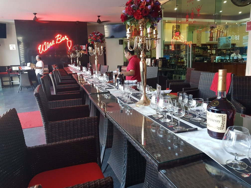 Poza Rica餐馆和美食-WineBar La Cava de James