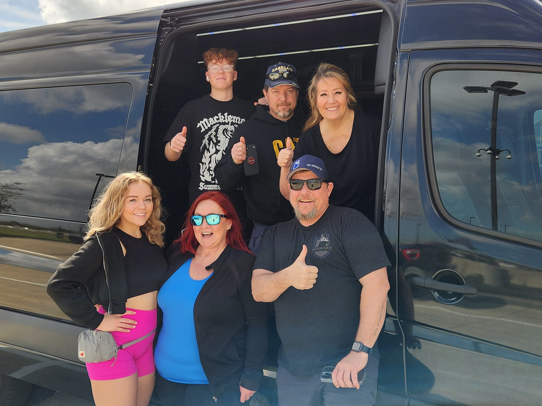 You First Limousine Services-休斯顿必去景点