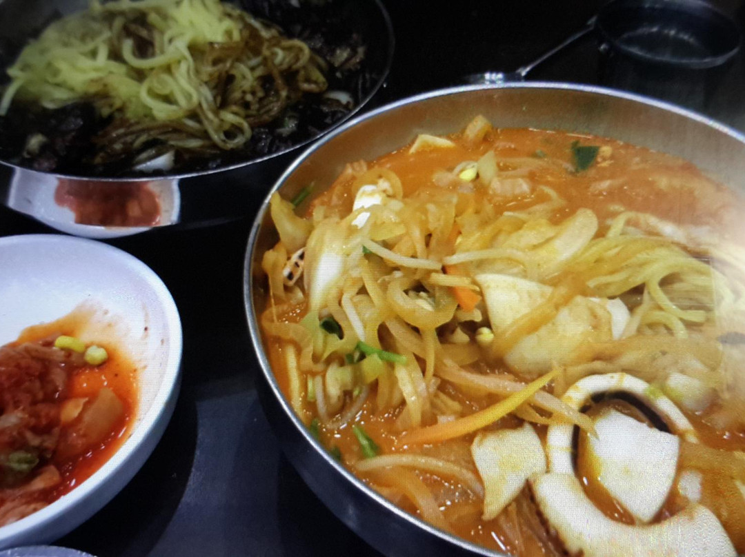 始兴市餐馆和美食-Goguryeo Jjambbong