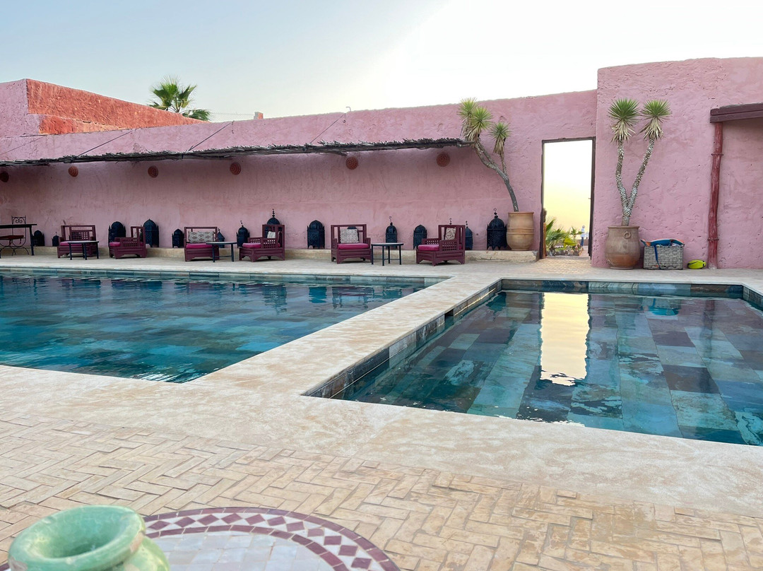 Les 3 Chameaux主图