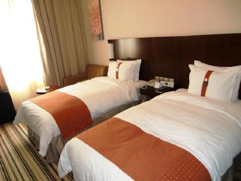 罗湖智选假日酒店-客卧