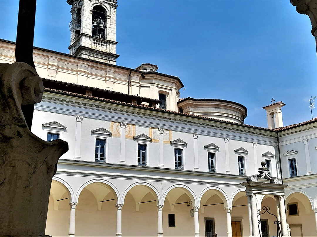 San Paolo d'Argon Benedectine Abbey景点图片
