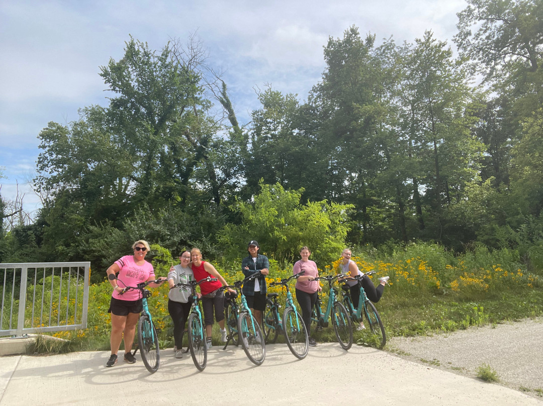 Starved Rock E-Bikes-尤蒂卡必去景点
