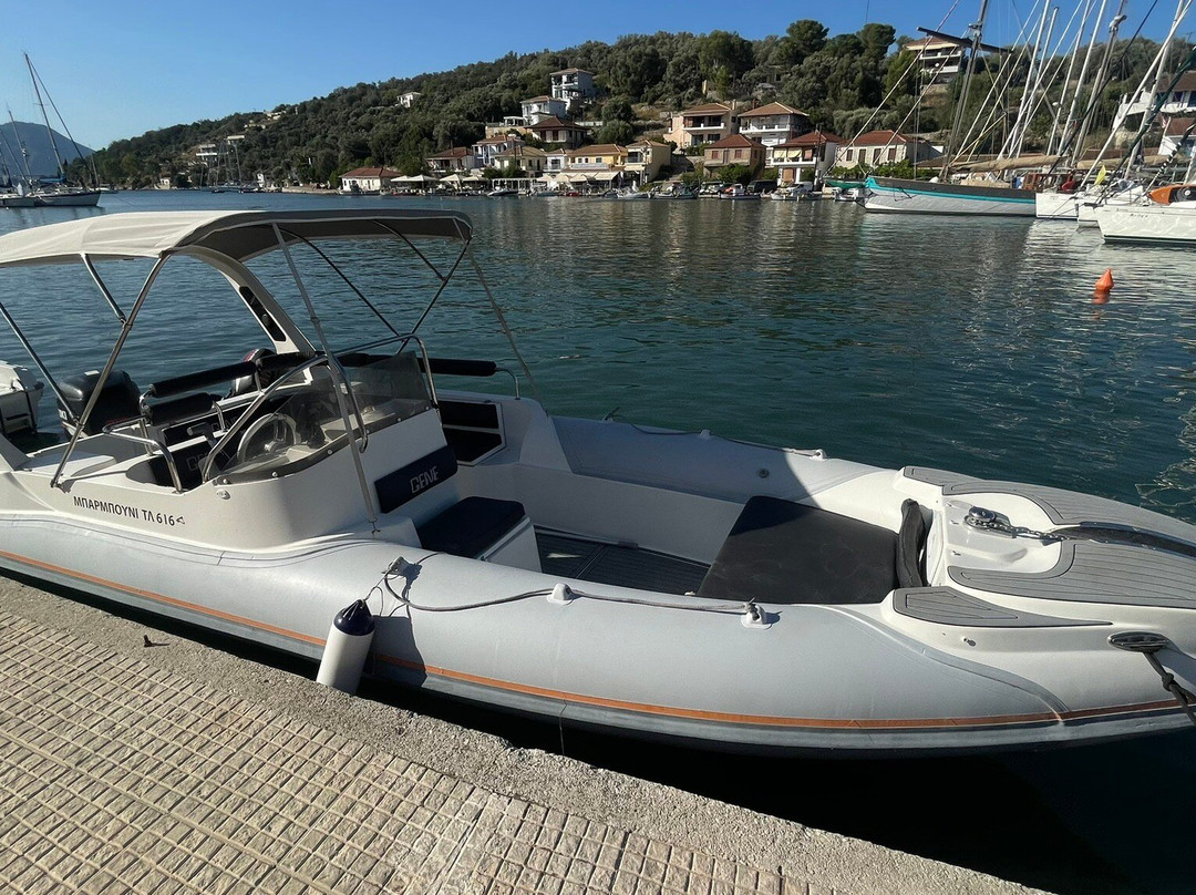 Discover Meganisi-Spartochori必去景点