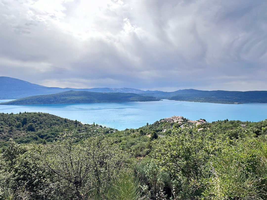 大花园城堡酒店主图