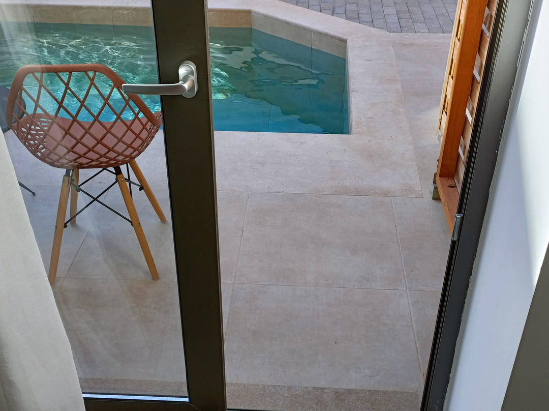 Golden Bee Lifestyle Hotel主图