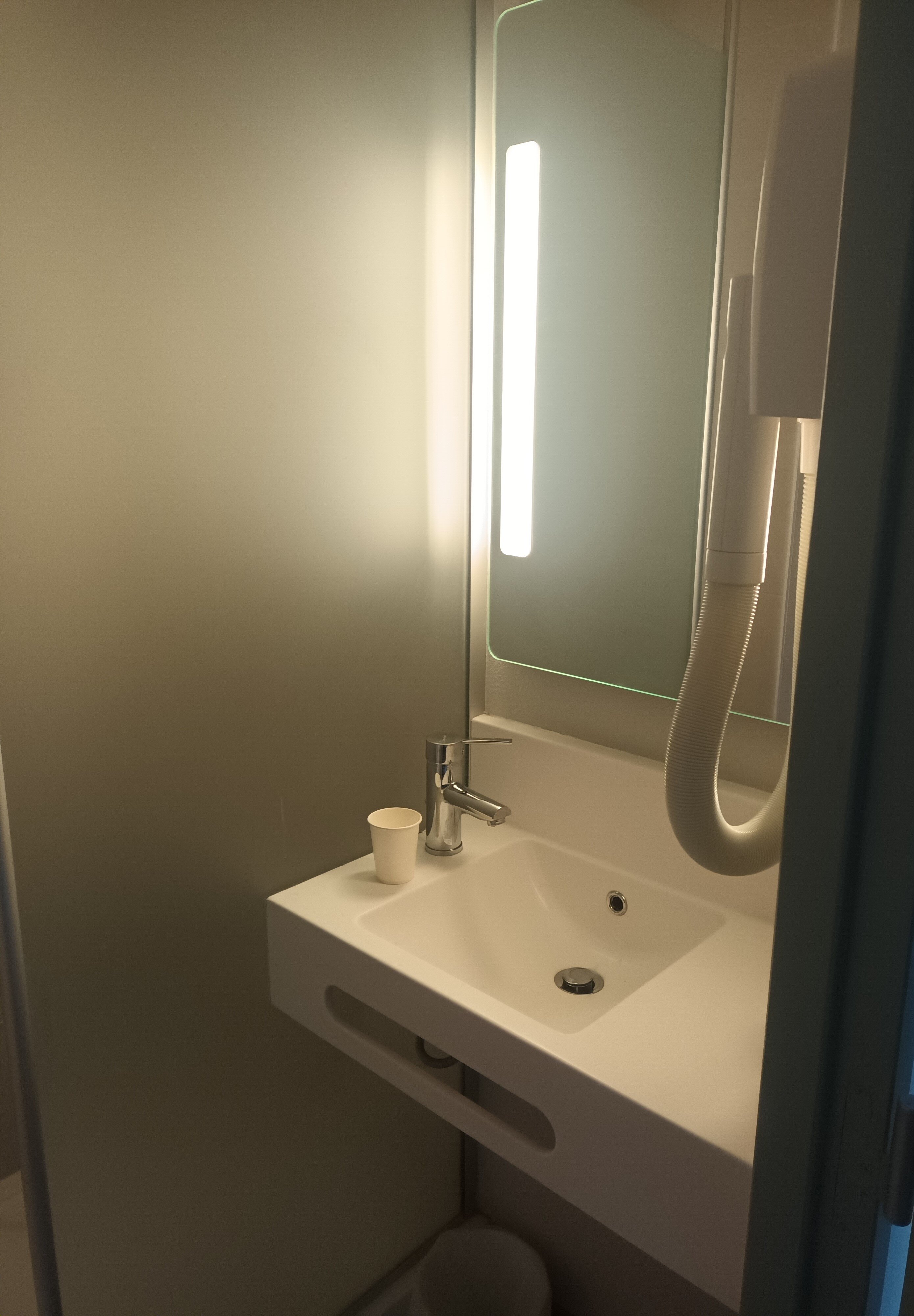 B&B HOTEL Annemasse Saint-Cergues-浴室
