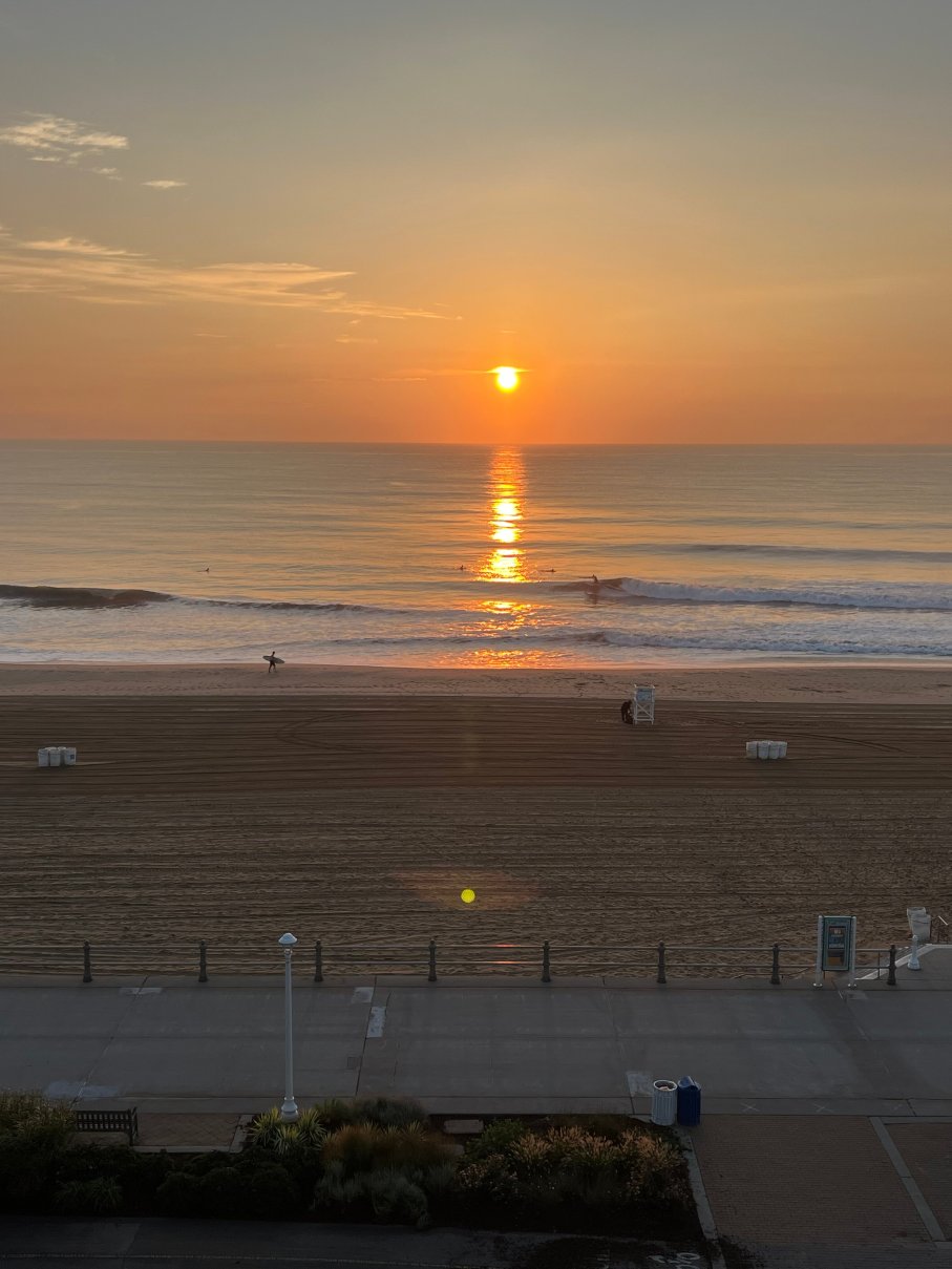 维吉尼亚海滩海滨 Moxy 酒店-泳池