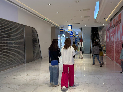 北京王府井银泰-北京市必去景点