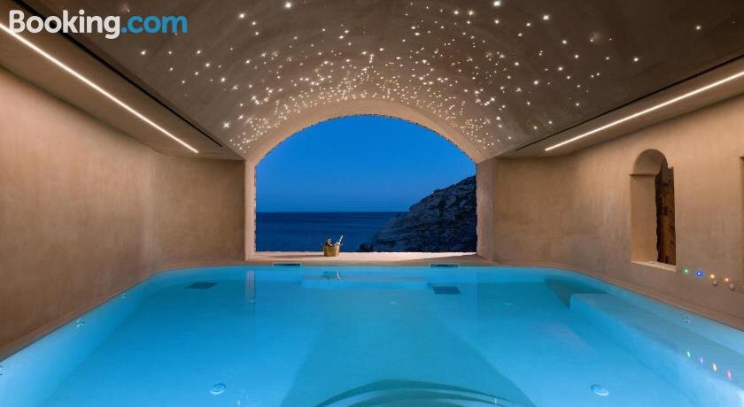 Stone Luxury Suites主图