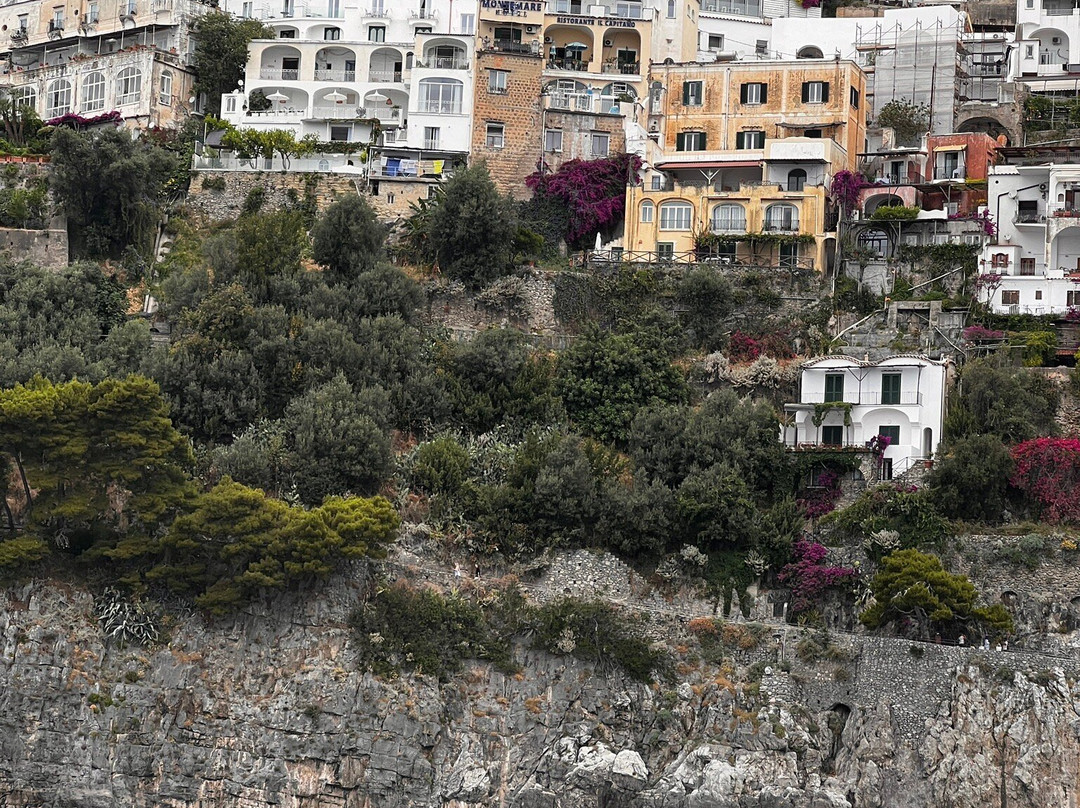 Sorrento Coast Charter-马萨卢布伦塞必去景点