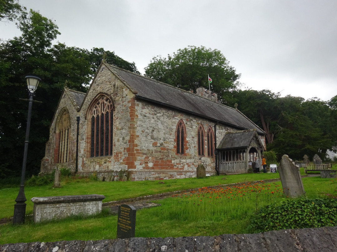St Dyfnog's Church景点图片