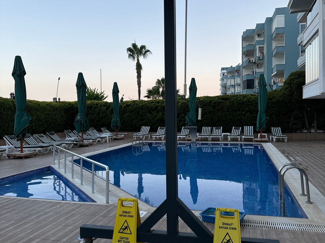 Suzer Resort Hotel主图