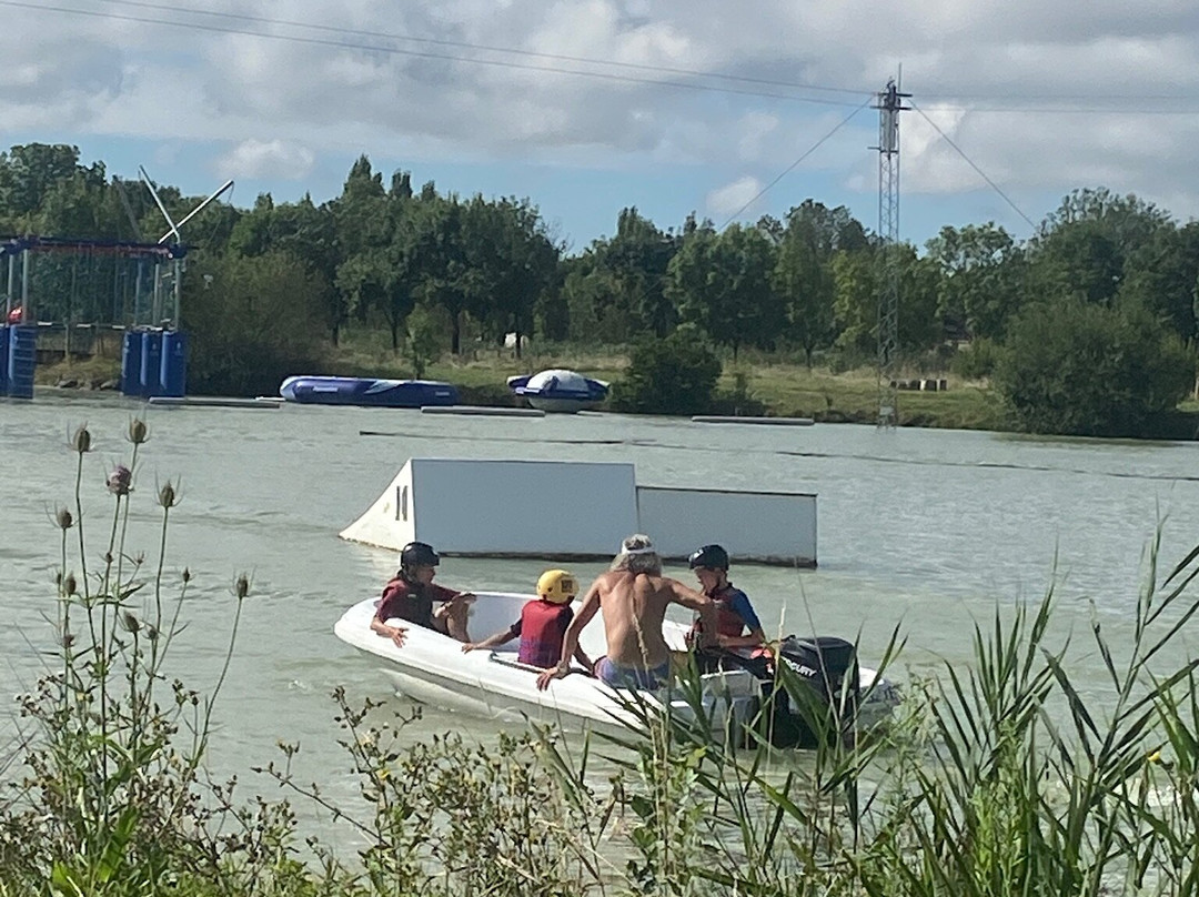 Téléski nautique景点图片
