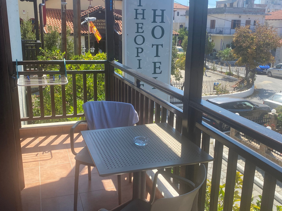 Hotel Theopisti主图