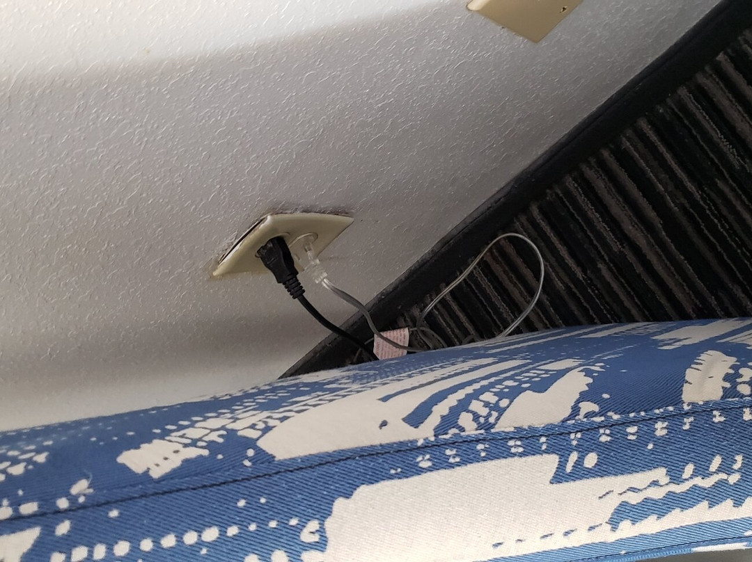 大学凯富酒店主图