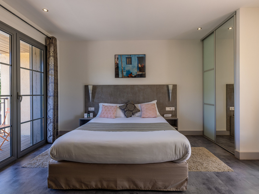 阿尚布酒店主图