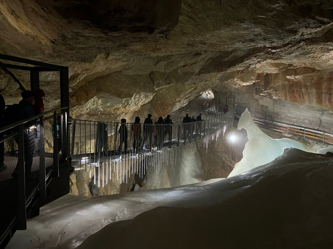 Dachstein Giant Ice Caves-上特劳恩必去景点