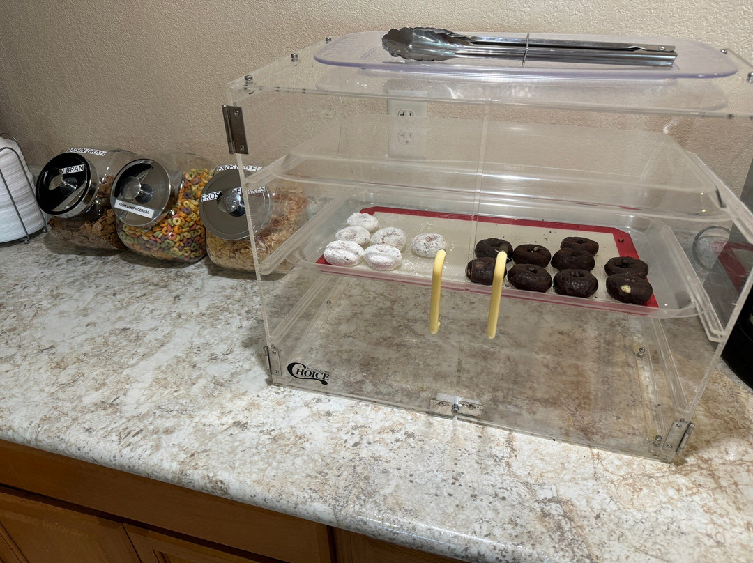 Super 8 by Wyndham Pontiac主图