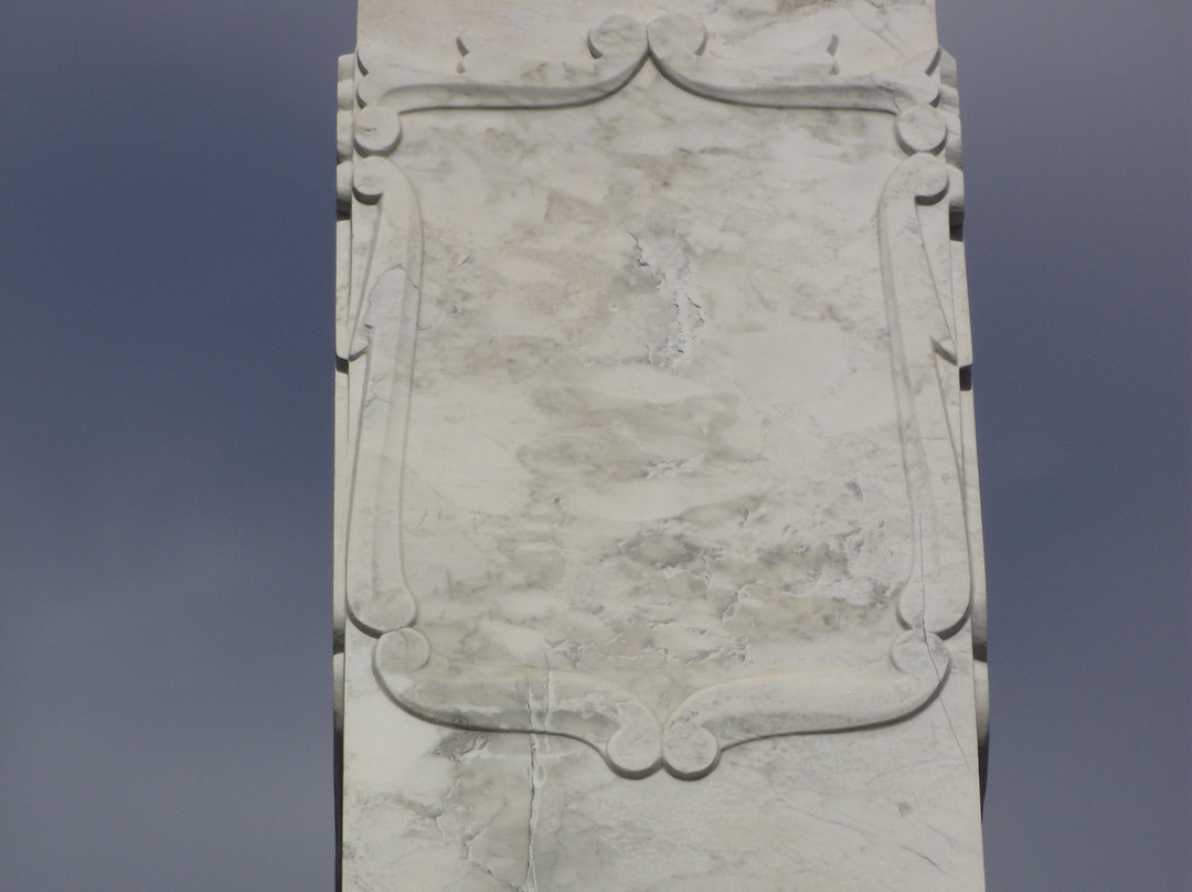 Gov. Meshech Weare Monument-Hampton Falls必去景点