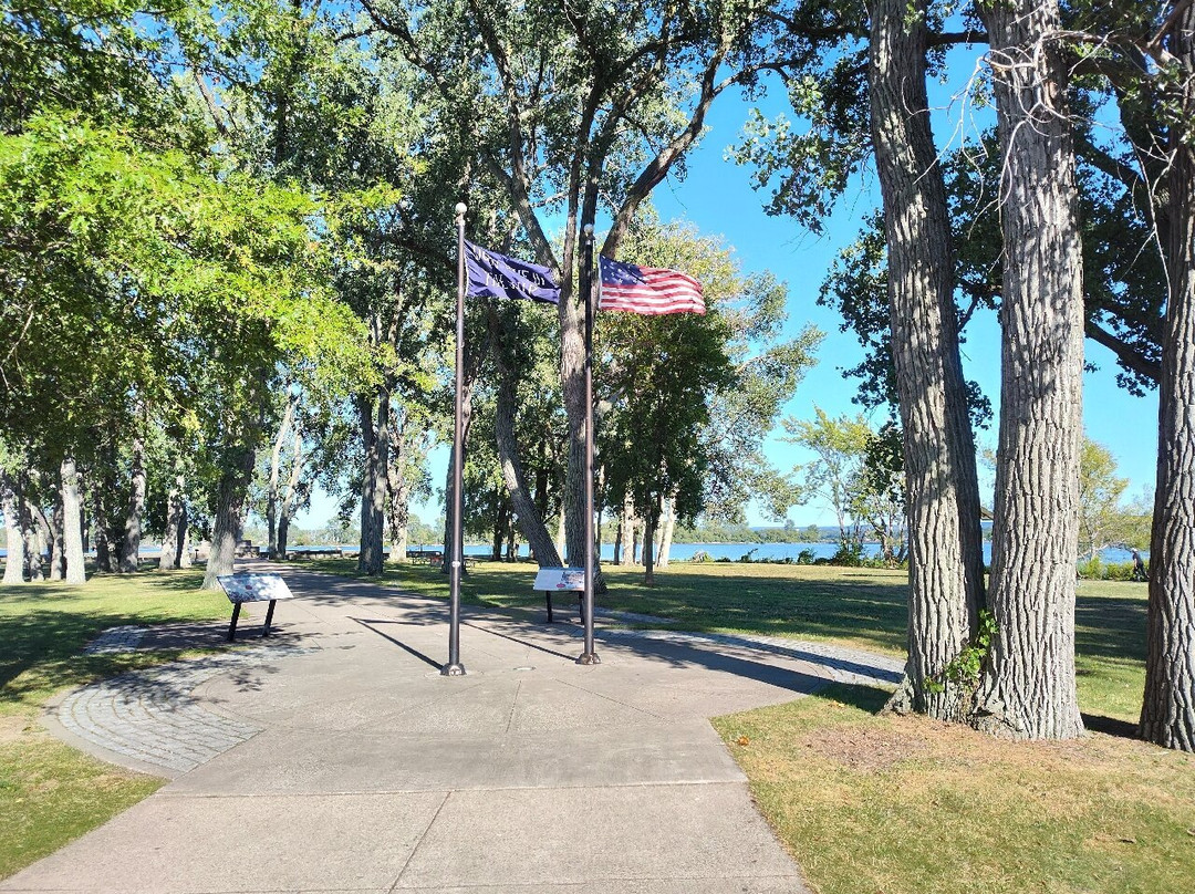 Perry Monument-伊利必去景点