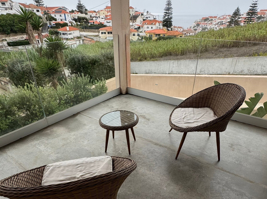 Azenhas Do Mar Valley House主图