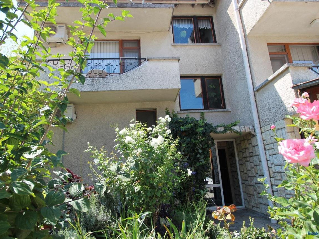 Bryasotvets酒店住宿-Villa Sarafovo