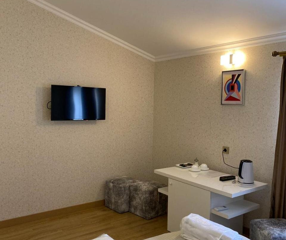 Hotel 12 Tve