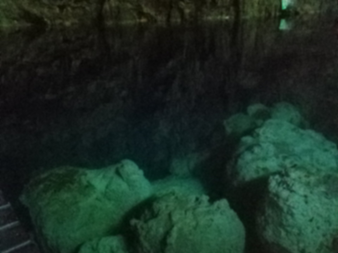 Cueva Saturno景点图片