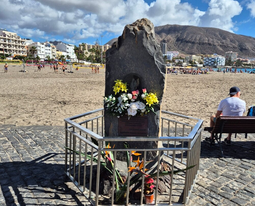 Playa de Los Cristianos-洛斯克里斯蒂亚诺斯必去景点