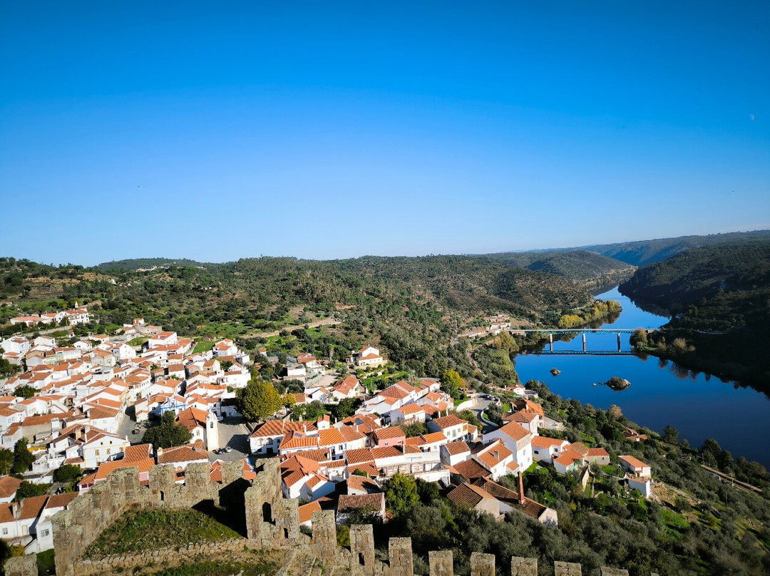 Ponte sobre o Rio Tejo景点图片