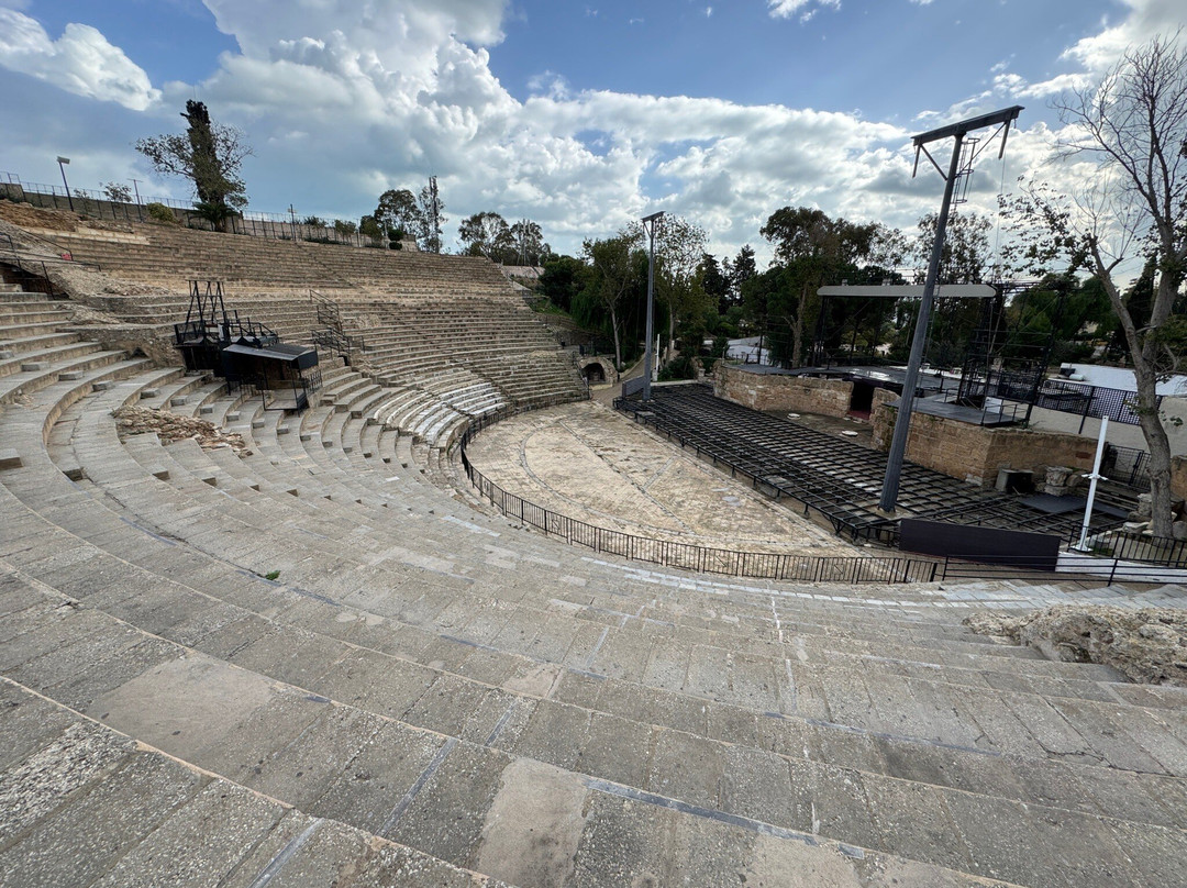 The Roman Theatre of Carthage-迦太基必去景点