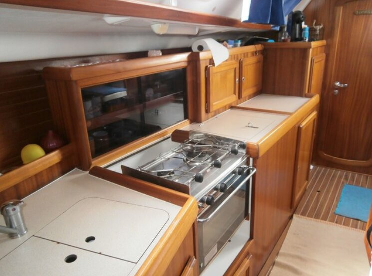 Sailingside Rentals-蓬塔德尔加达必去景点