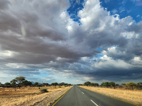 C Africa Safaris & Tours-温德和克必去景点