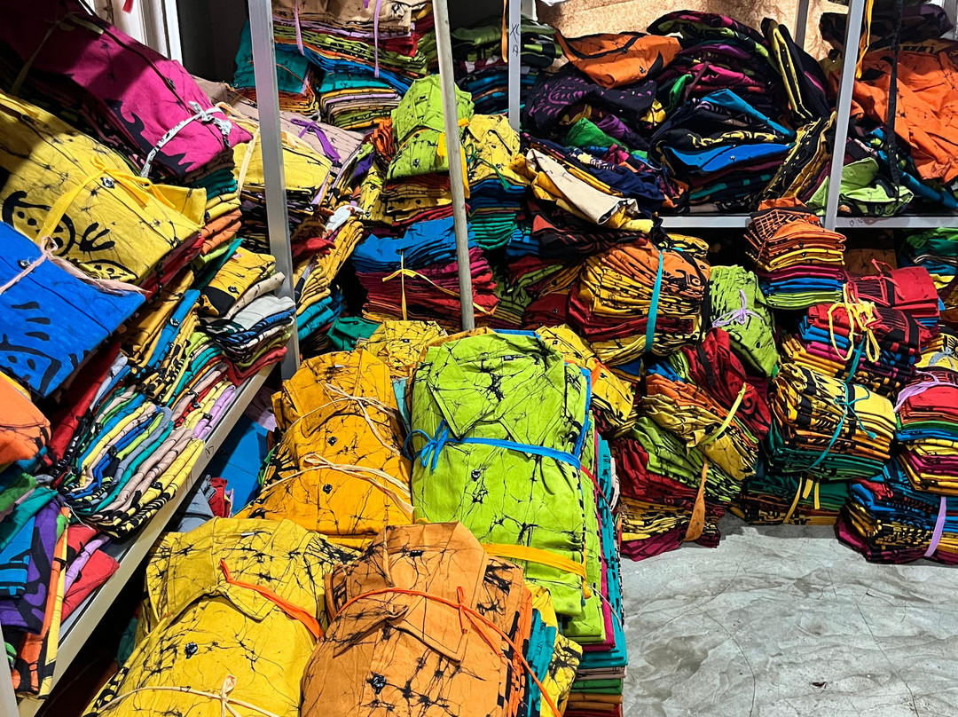 Alponso Batiks-希克杜沃必去景点