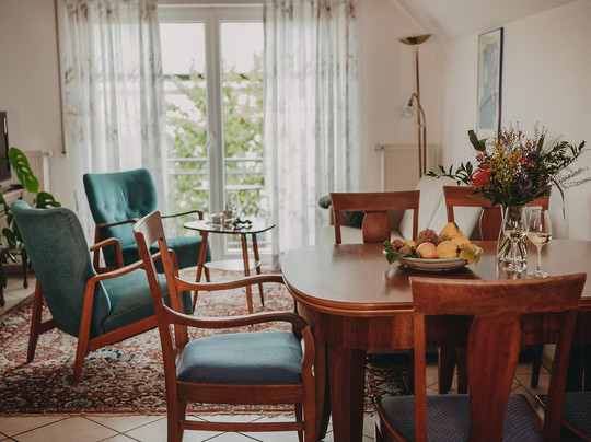 Weingut Staffelter Hof主图