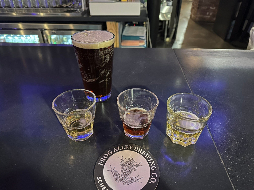 Frog Alley Brewing Company景点图片