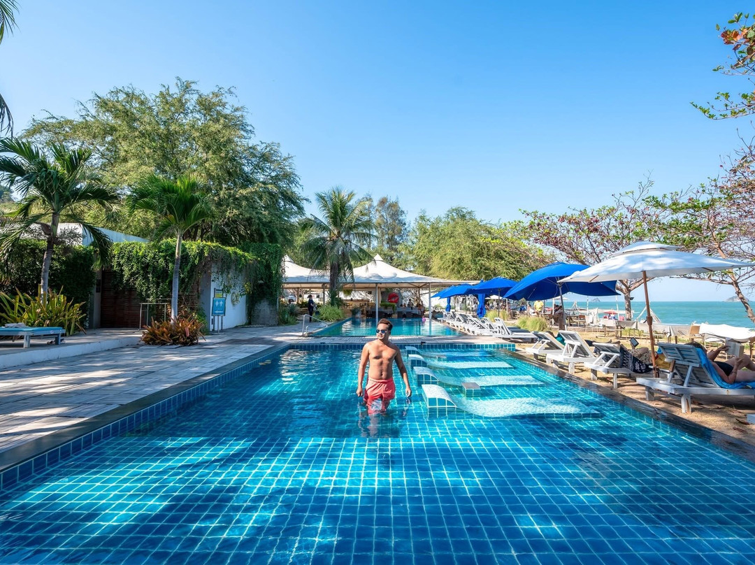 Sanae Beach Hua Hin主图